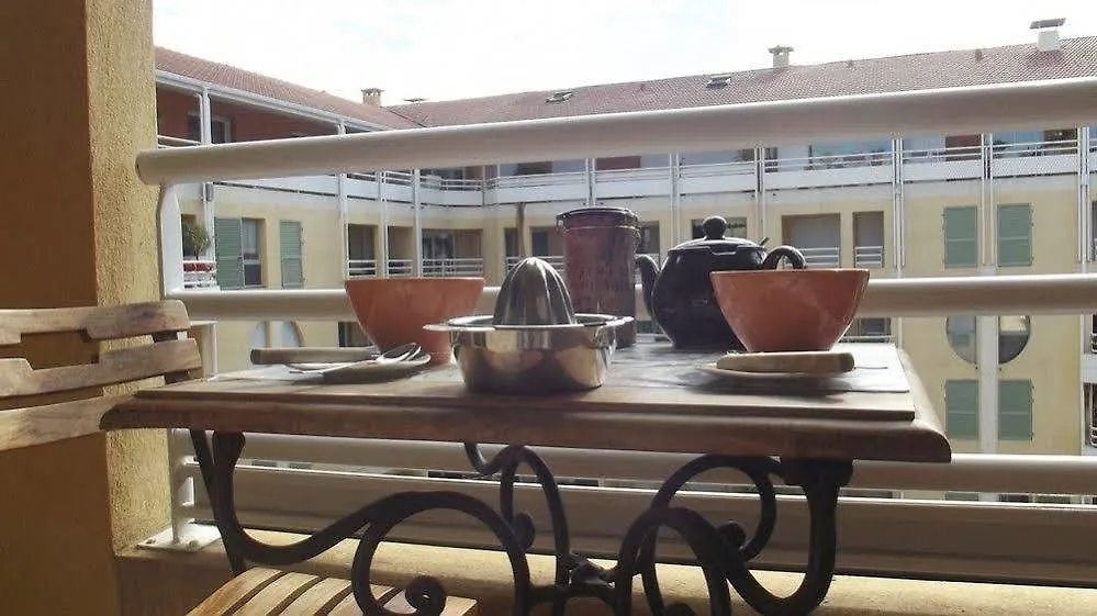 Апартаменты Mynice Port Nicea
